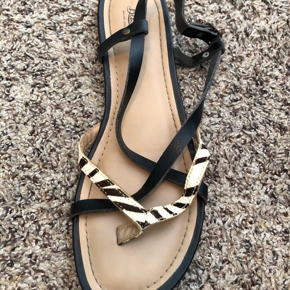 G.H. Bass & Co. Strappy Zebra Sandal - Picture 5 of 5